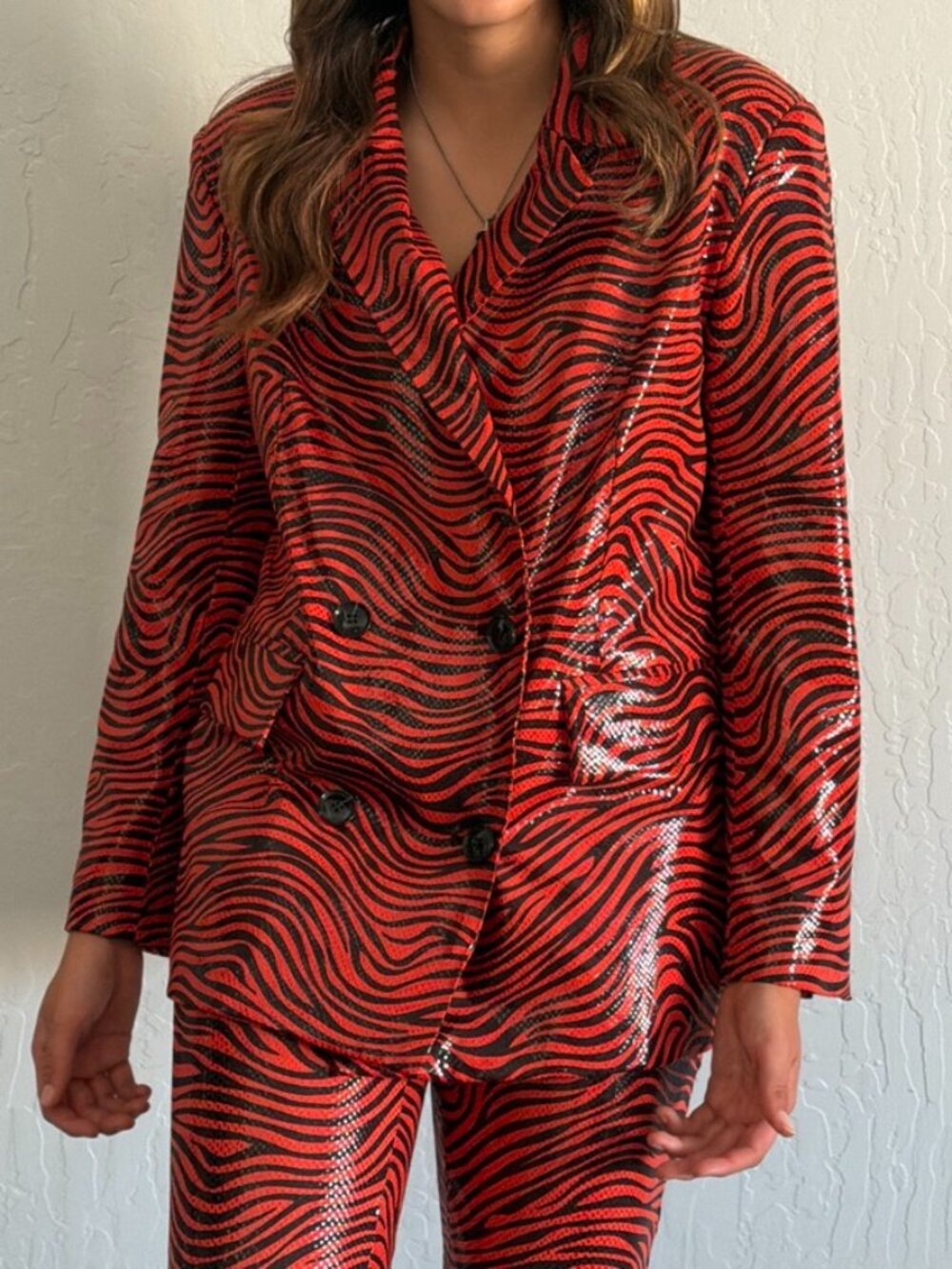 Stand Studio Red/Black zebra pint glossy faux leather suite